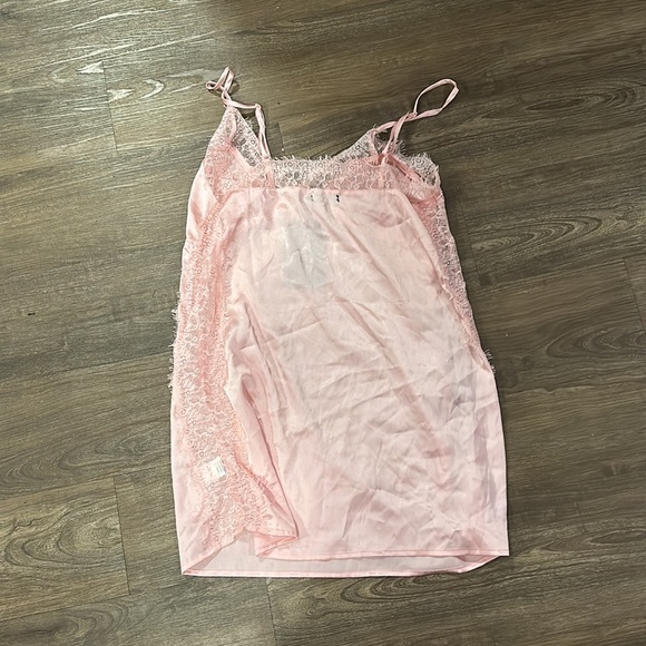 Pretty little things pink slip dress - Picture 2 of 3